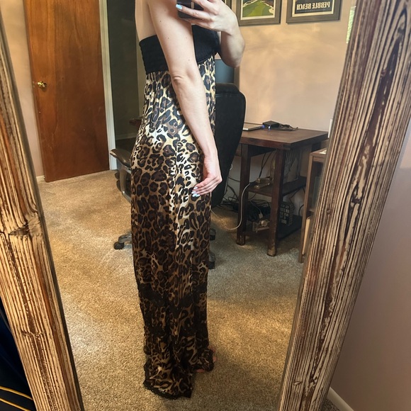 Bebe leopard print dress - Picture 8 of 9